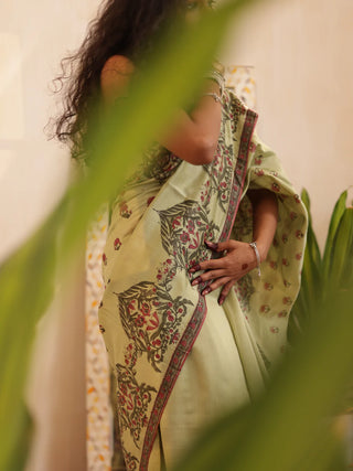 Mandir Moss Saree