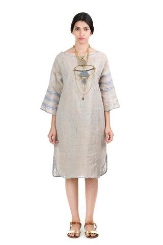 Old Wall Fences Welcome Dress