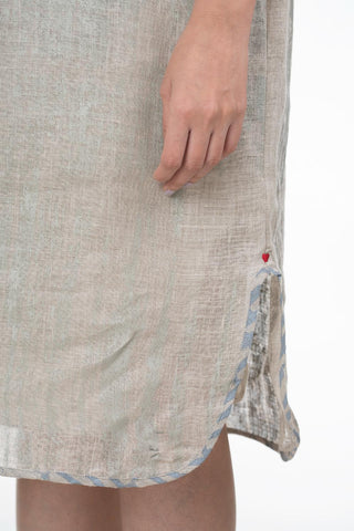 Old Wall Fences Welcome Dress