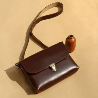 Shoulder Bag for Women in Dark Brown: Sophie