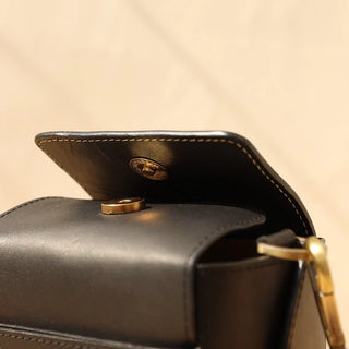 Shoulder Pouch Bag in Black: Esmerelda