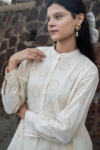 Tori Embroidered set
